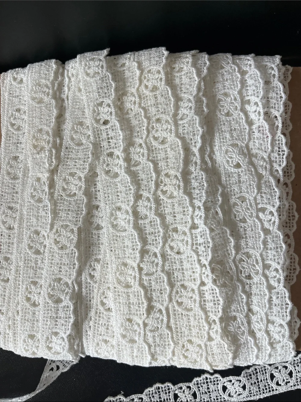 White Decorative Lace Trim - Versatile Women’s Accessory